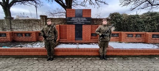 Terytorialsi uczcili bohaterów AK